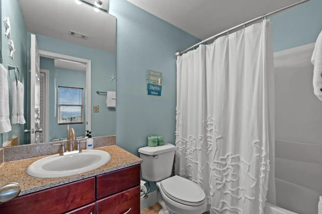 Deja Blue At Laketown Wharf #1831 By Nautical Properties Panama City Beach Holiday home