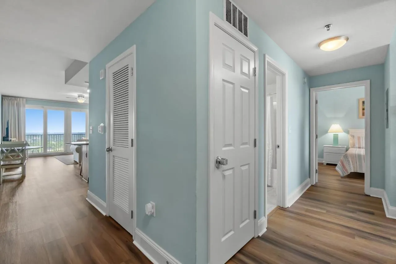Holiday home Deja Blue At Laketown Wharf #1831 By Nautical Properties Panama City Beach United States